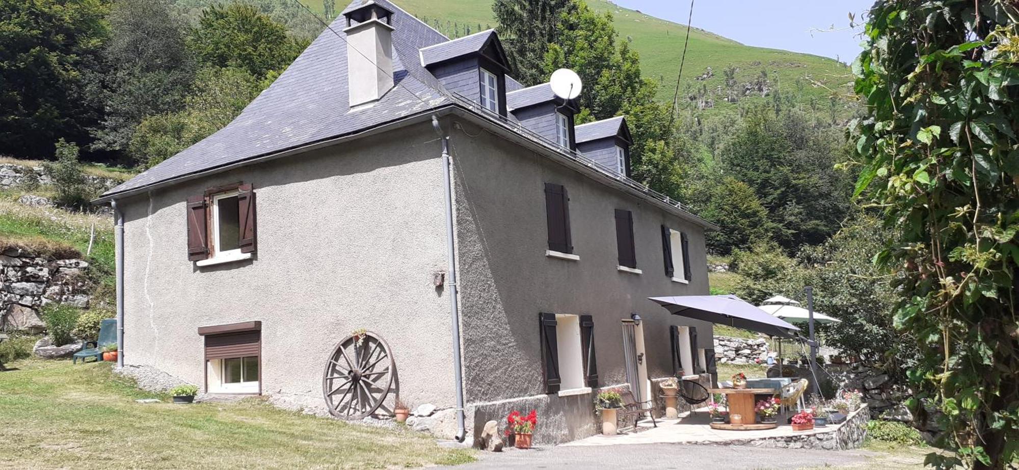 Appartement Habas Estaing Hautes Pyrenees Val D'Azun Exterior photo